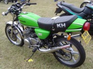 Nicely done monoshocked KH250 at the 2006 VJMC Lotherton Hall Show